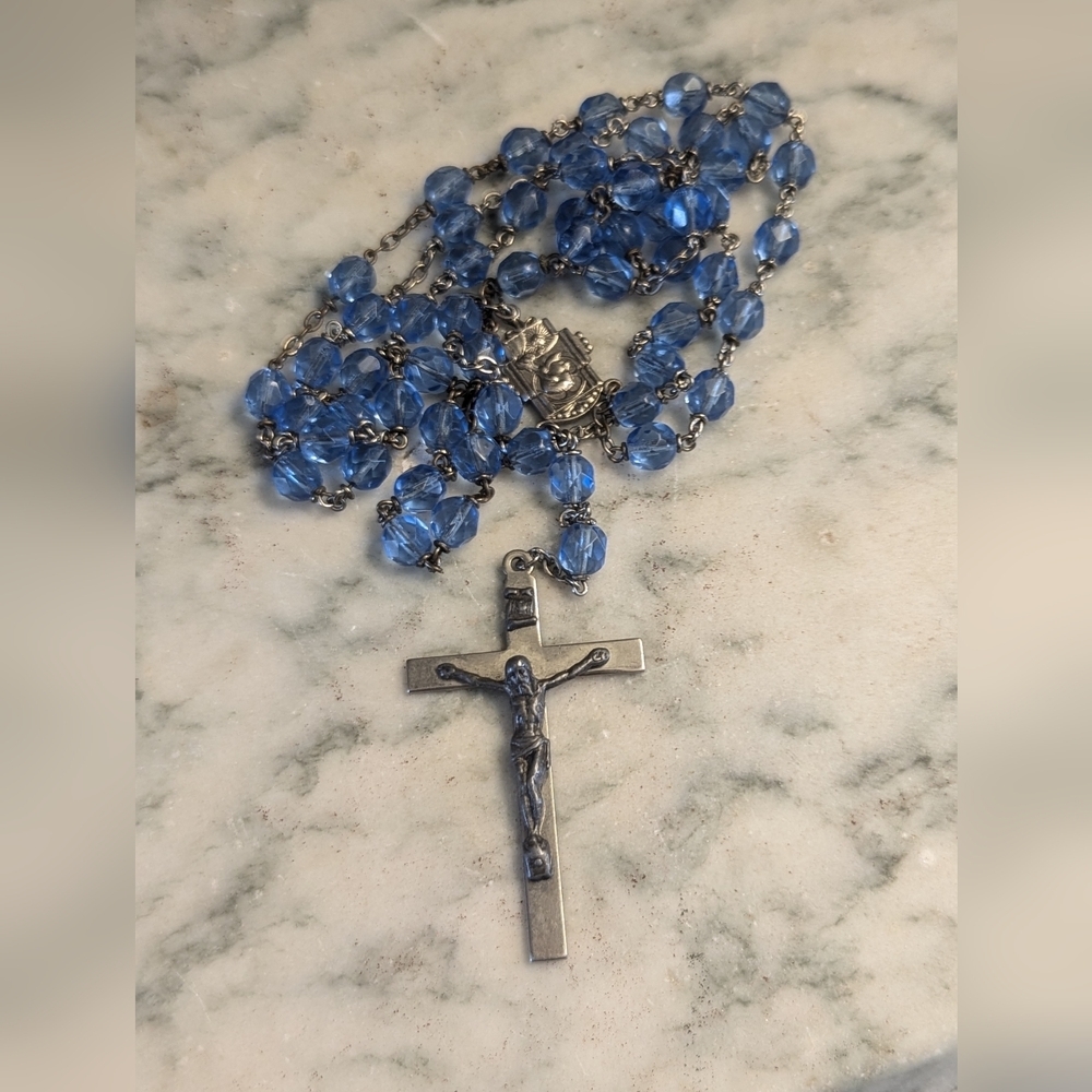 💙 Vintage Rosary Beads Blue Silver Crucifix Well made Beautiful Italy